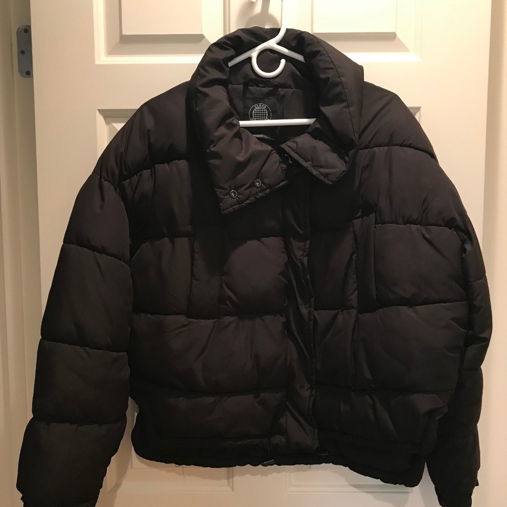 URBAN OUTFITTERS,   BLACK PUFFER JACKET , S-P